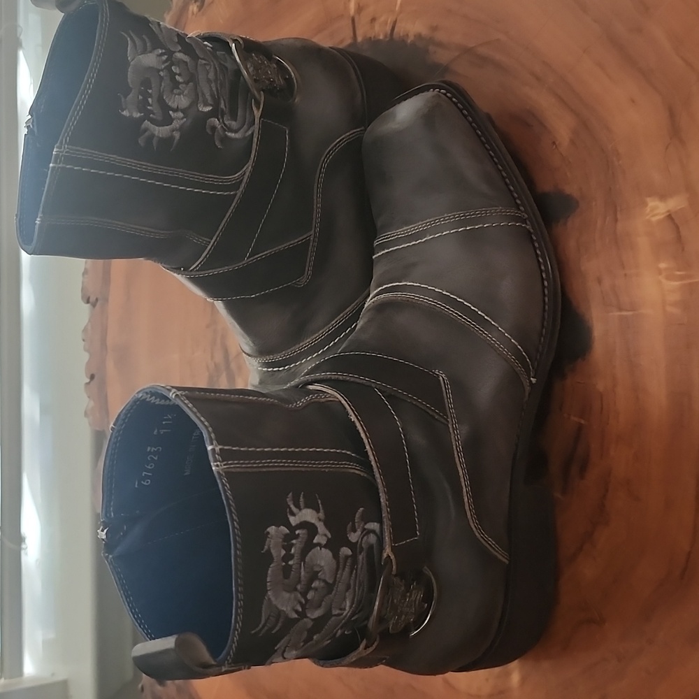 Mark Nason (rock lives) Dragon Boots size 11.5